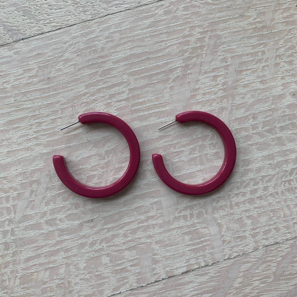 Machete Jewelry Midi Hoops in Modern Orchid